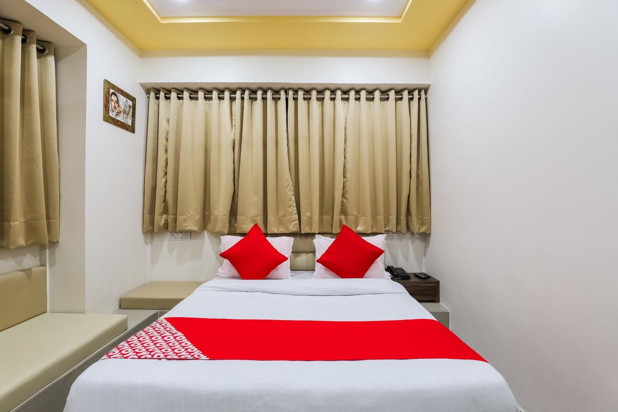 Collection O Hotel Alice Ahmedabad Exterior photo