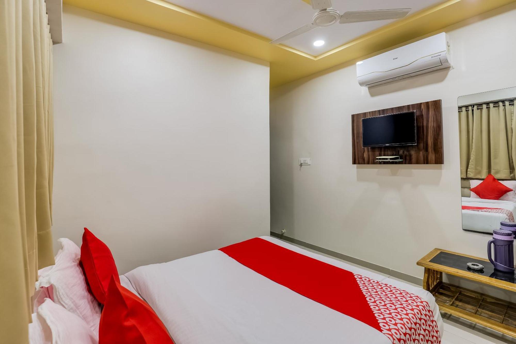 Collection O Hotel Alice Ahmedabad Exterior photo