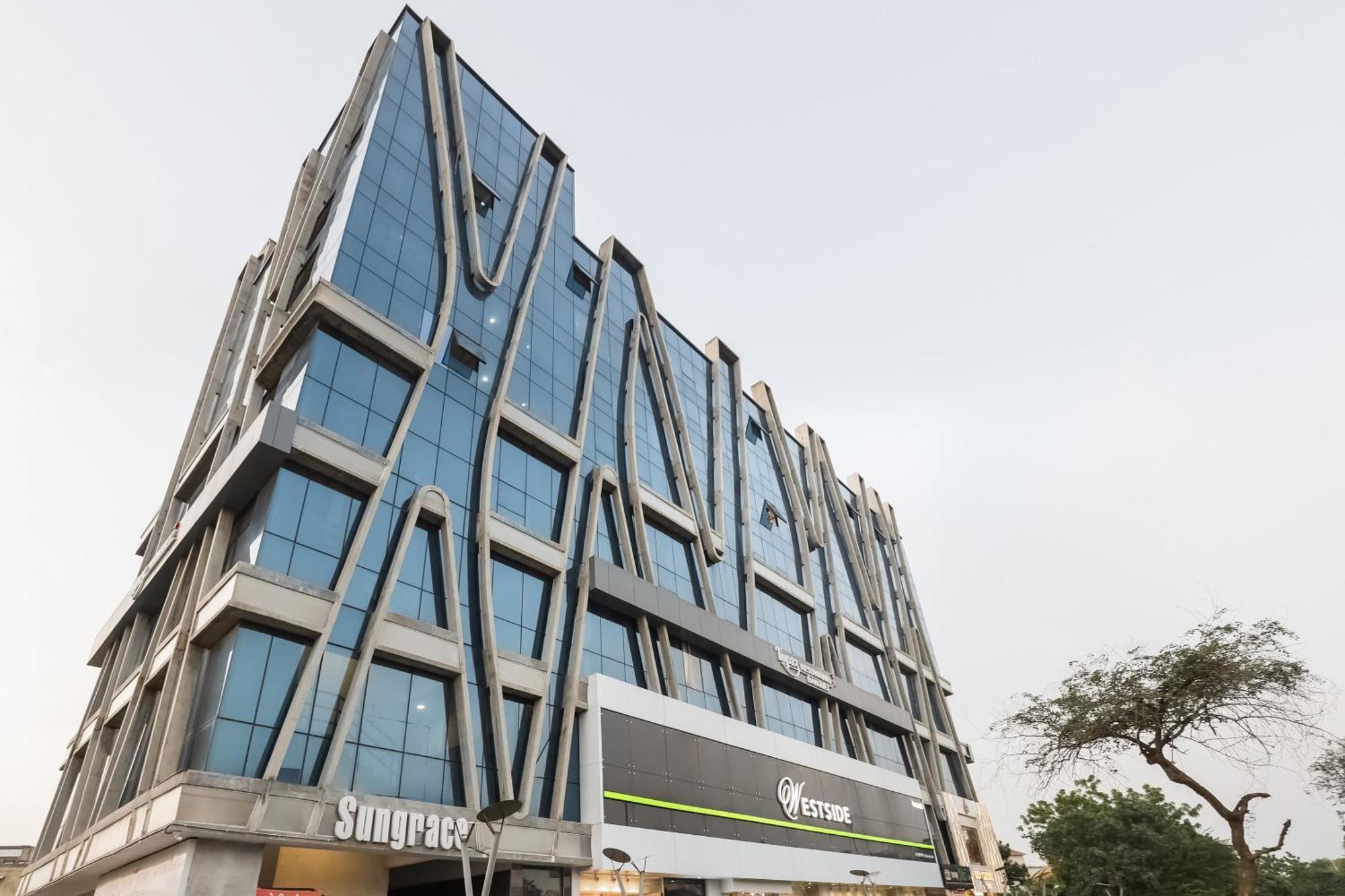 Collection O Hotel Alice Ahmedabad Exterior photo